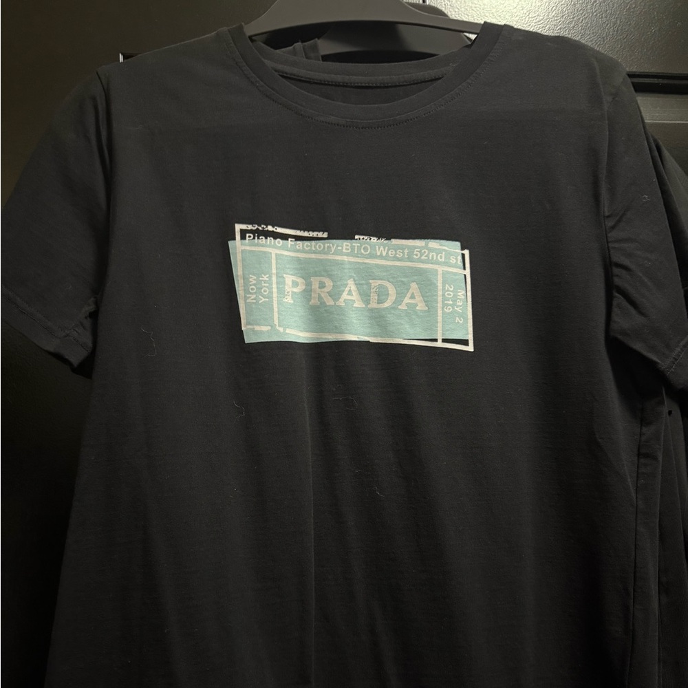 Prada Tshirt